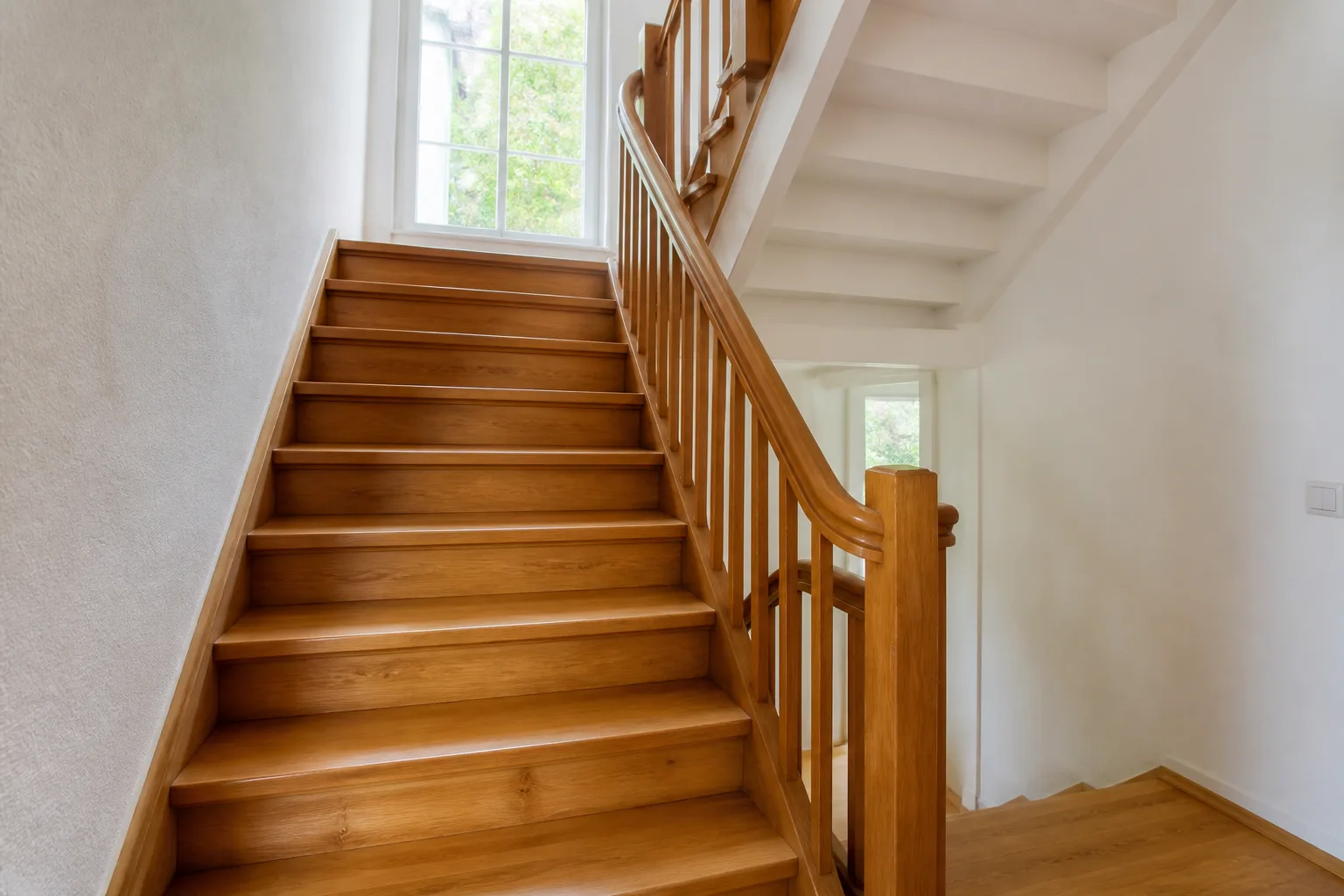 Holztreppen renovieren: Nachher